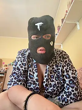 chiaretta loveit online show from April 2026 12:30:01 PM