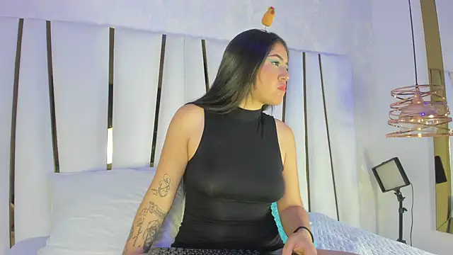 bonnie sm online show from October 2025 07:36:02 PM