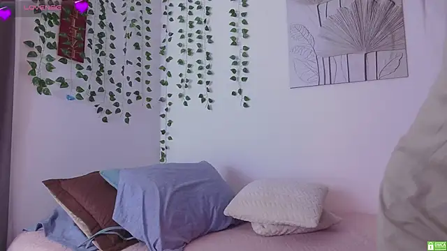 Snapshot of swt_helen chatting on March 2026 04:29:01 PM swt helen online show from March 2026 04:29:01 PM