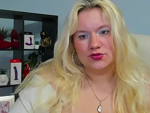 Snapshot of samantha_darling chatting on June 2026 11:13:02 AM samantha darling online show from June 2026 11:13:02 AM