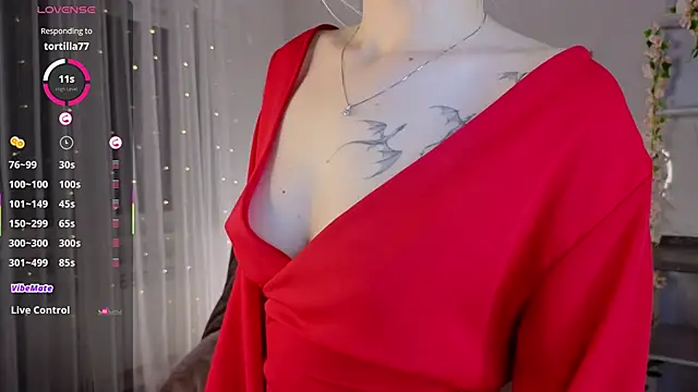 NyxaThorn online show from April 2026 07:58:01 PM