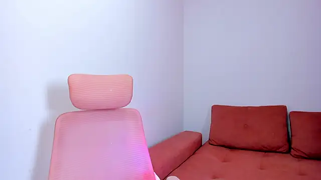 Emiss Jones online show from March 2026 01:32:02 AM