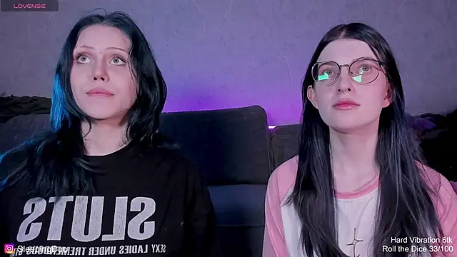 Threesomebabes online show from June 2026 08:06:01 PM