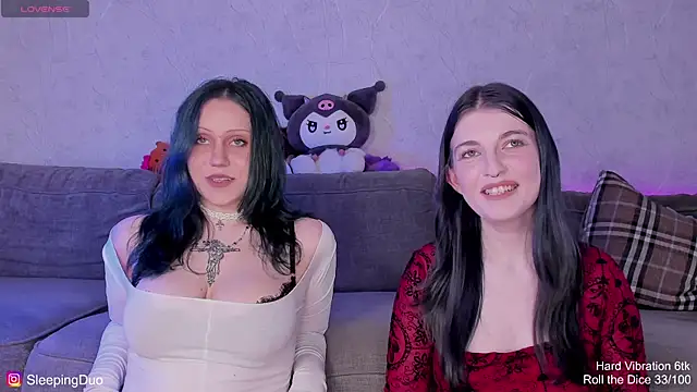 Threesomebabes online show from July 2026 12:11:02 PM