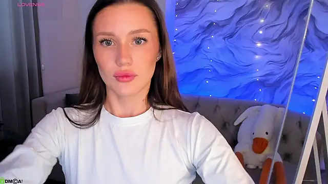 Aria Mila online show from April 2026 05:19:01 AM