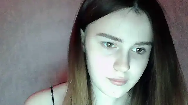 SweetLoraa online show from March 2026 06:12:02 PM