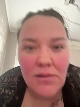 SunnyLeila2101 online show from April 2026 12:06:02 PM