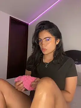 MiaAlarie online show from February 2026 08:10:01 AM