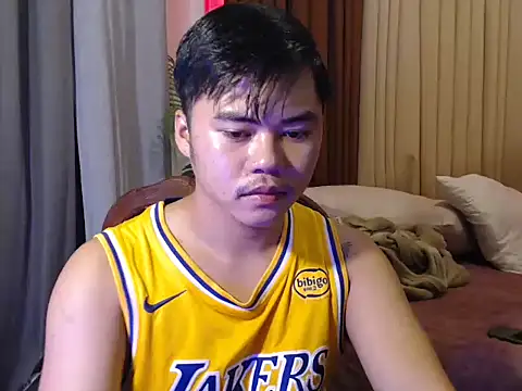 hot emman online show from March 2026 06:14:01 PM