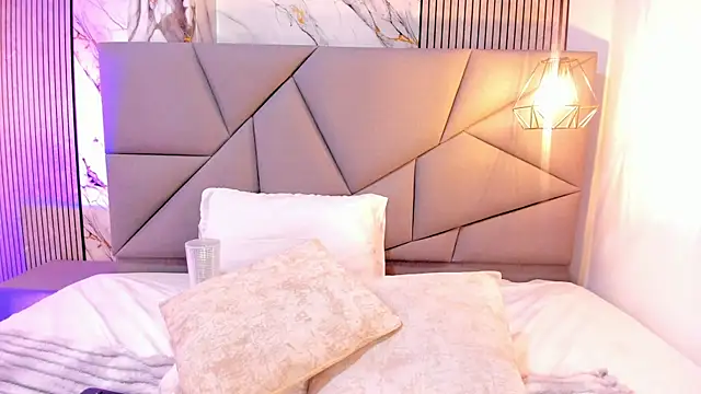 Tatihornyy online show from April 2026 01:41:01 PM