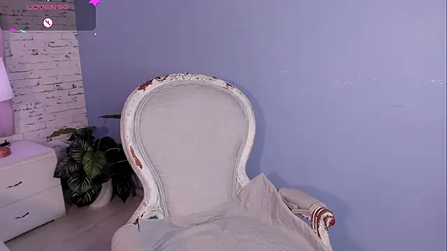 VioletaWhimsy online show from July 2026 06:47:01 PM