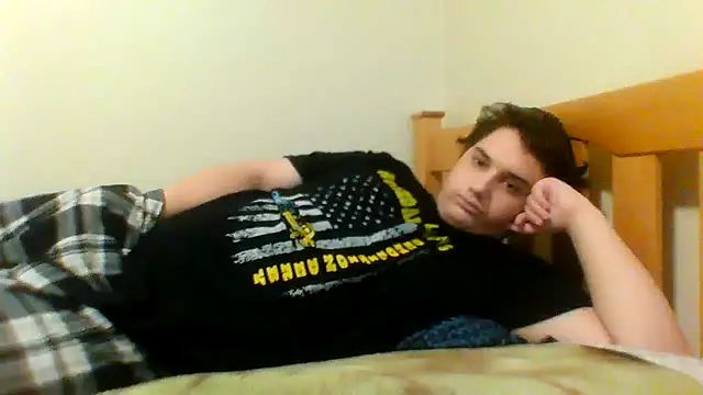 Snapshot of Breyyyyyyyy chatting on October 2025 07:04:02 PM Breyyyyyyyy online show from October 2025 07:04:02 PM