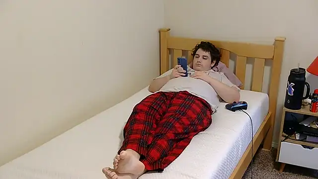 Snapshot of Breyyyyyyyy chatting on November 2025 07:57:02 PM Breyyyyyyyy online show from November 2025 07:57:02 PM