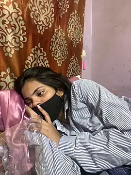 Snapshot of Sandhya_77 chatting on July 2026 04:59:02 AM Sandhya 77 online show from July 2026 04:59:02 AM