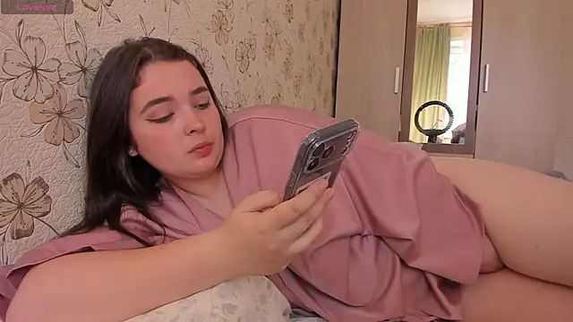 Snapshot of Alice_next_door chatting on June 2026 11:35:02 AM Alice next door online show from June 2026 11:35:02 AM