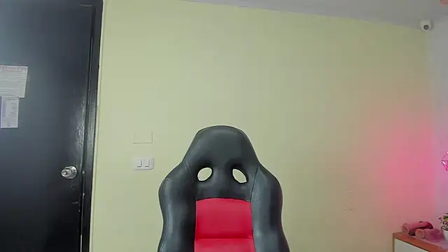 MELISSAROUGE online show from February 2026 07:50:02 PM