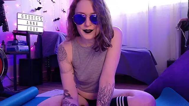 mistressannafoxx online show from March 2026 12:05:01 AM