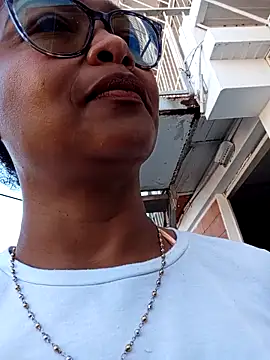 BiiancaEstradaa online show from March 2026 12:33:02 PM