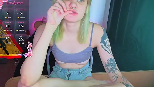 Elieiza xo online show from June 2026 09:22:02 AM