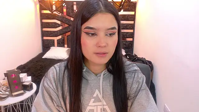 Natalie loffreda online show from March 2026 07:53:01 PM