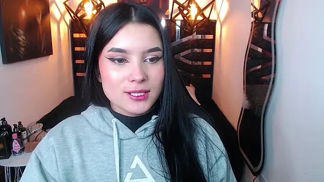 Natalie loffreda online show from April 2026 07:59:01 PM