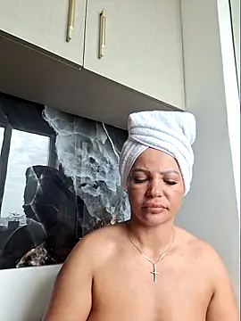 Snapshot of Ella_sweety00 chatting on June 2026 07:22:01 AM Ella sweety00 online show from June 2026 07:22:01 AM