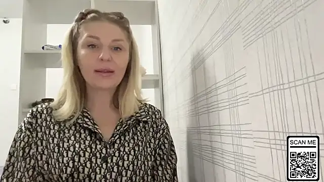 Blondie xoxoxo online show from November 2025 06:45:02 AM