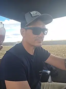 twistafatpipe online show from October 2025 06:52:01 PM