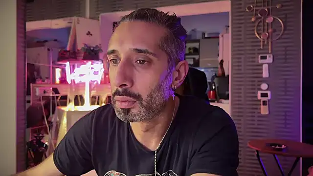 Secret Lovers1 online show from January 2026 08:01:02 PM