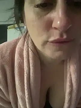 allana69 online show from October 2025 12:45:01 AM