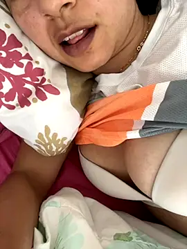 LatinaHottt online show from October 2025 05:47:01 PM