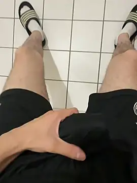 Dicksxd online show from July 2026 06:47:02 PM