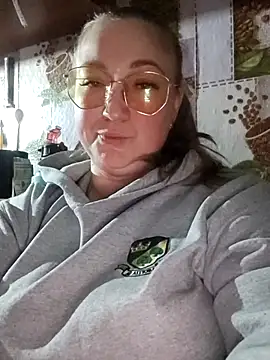 Kiss Eva online show from January 2026 05:51:02 PM