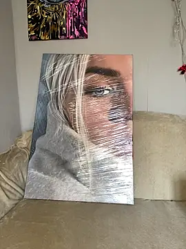 April Purr online show from March 2026 09:20:01 AM