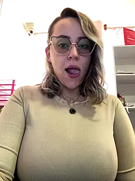 CurvyLust x online show from December 2025 02:23:02 PM