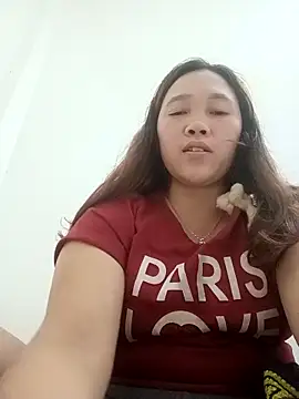 miumiu 00 online show from November 2025 12:59:01 PM