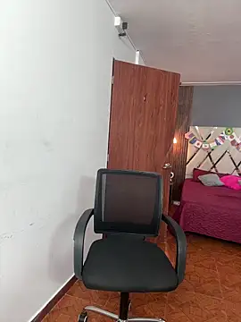 olivia jass online show from June 2026 11:57:02 AM