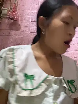 milo bae online show from May 2026 01:45:01 AM