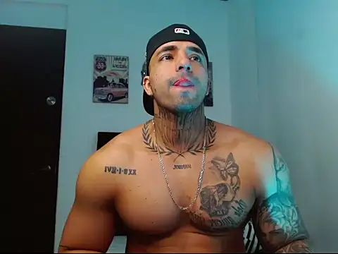 Snapshot of ragnar_phoenix chatting on October 2025 09:05:02 PM ragnar phoenix online show from October 2025 09:05:02 PM