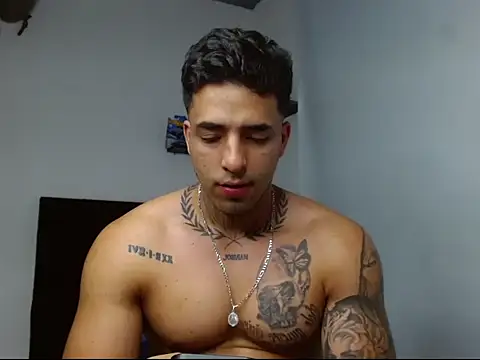 Snapshot of ragnar_phoenix chatting on February 2026 12:25:01 AM ragnar phoenix online show from February 2026 12:25:01 AM