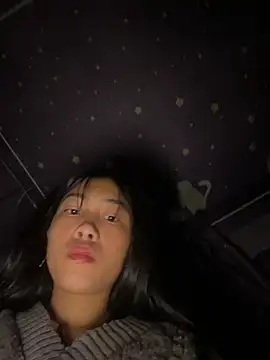 EmLy02 online show from March 2026 01:24:02 AM