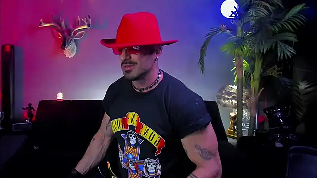 dennis cox1 online show from April 2026 11:10:01 PM