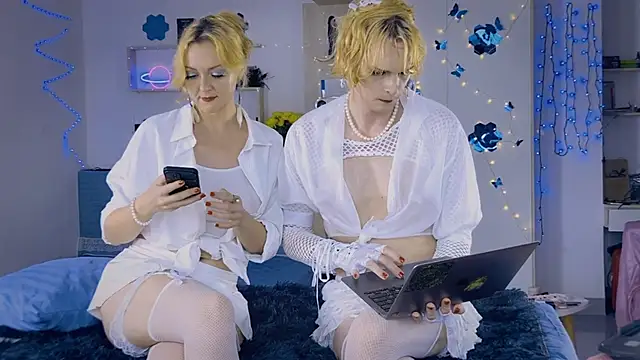 Snapshot of LolaSpaisTS chatting on November 2025 07:52:01 AM LolaSpaisTS online show from November 2025 07:52:01 AM