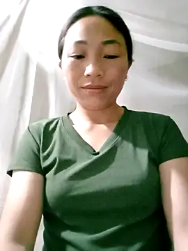 lucybaby00 online show from April 2026 10:32:01 PM