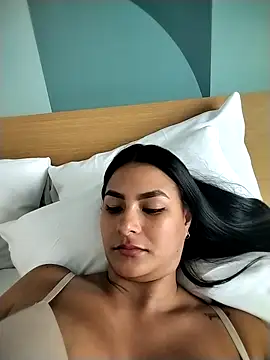 gabysanta  online show from April 2026 03:37:01 PM