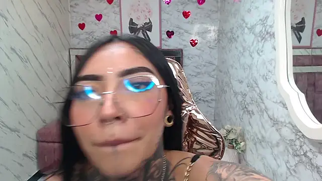 Snapshot of Ashley_Blum_v chatting on October 2025 08:02:02 PM Ashley Blum v online show from October 2025 08:02:02 PM