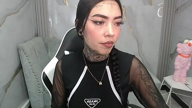Snapshot of Ashley_Blum_v chatting on November 2025 08:08:01 PM Ashley Blum v online show from November 2025 08:08:01 PM