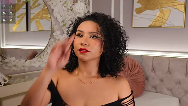 ellette   online show from April 2026 07:15:01 PM