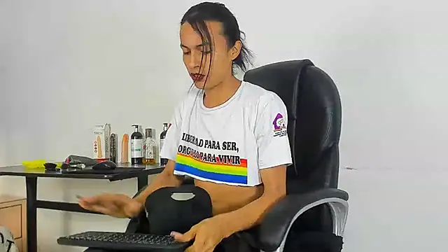 Aisha hotts777 online show from October 2025 03:07:01 AM