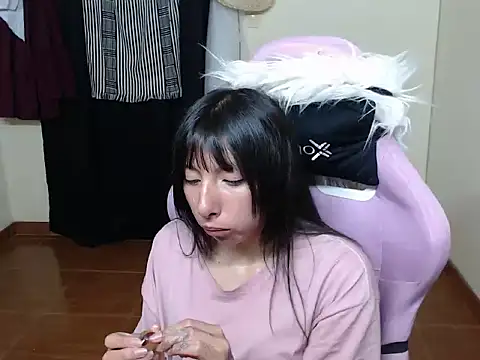 ScarlettShirahoshi online show from November 2025 08:19:02 PM